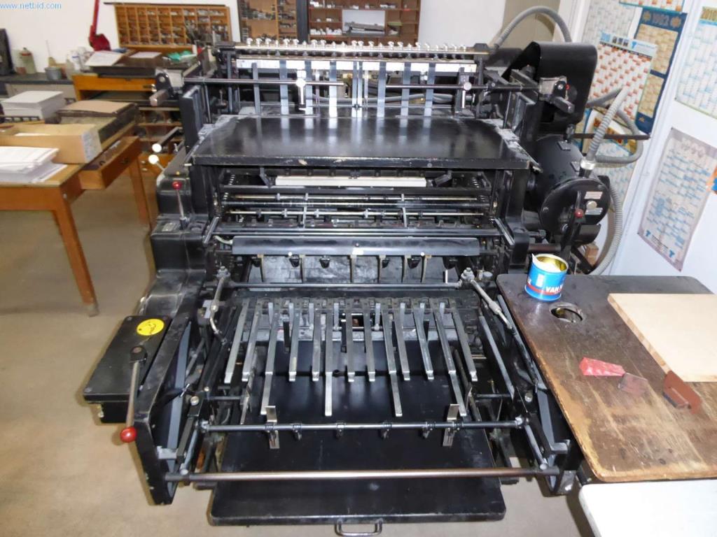 Stroje a zařízení v tiskárně-16