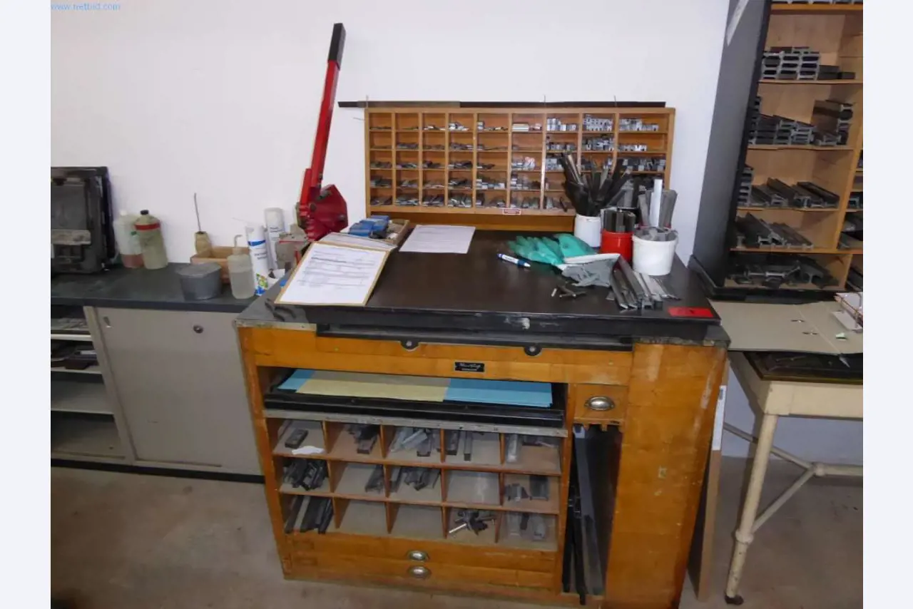 Machines en apparatuur in een drukkerij-4