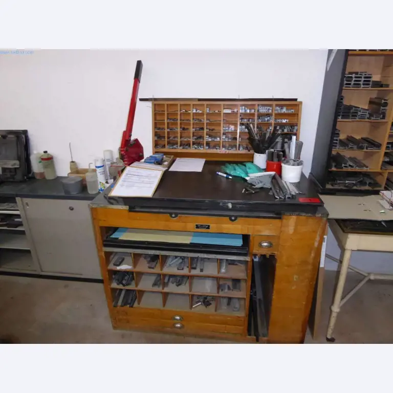 Machines en apparatuur in een drukkerij-4