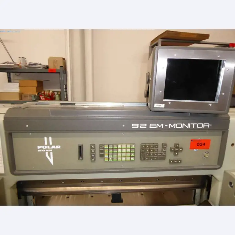 Stroje a zařízení v tiskárně-10