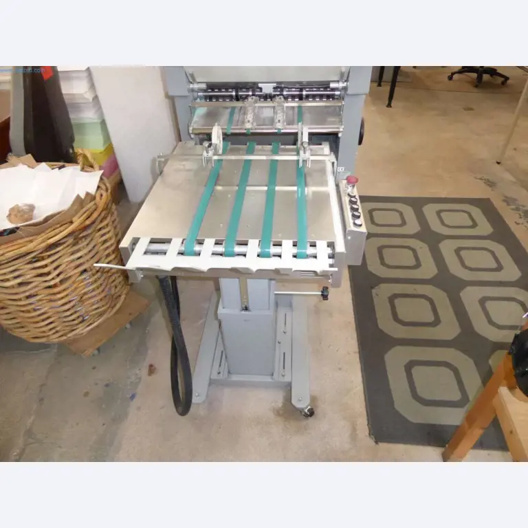 Stroje a zařízení v tiskárně-12