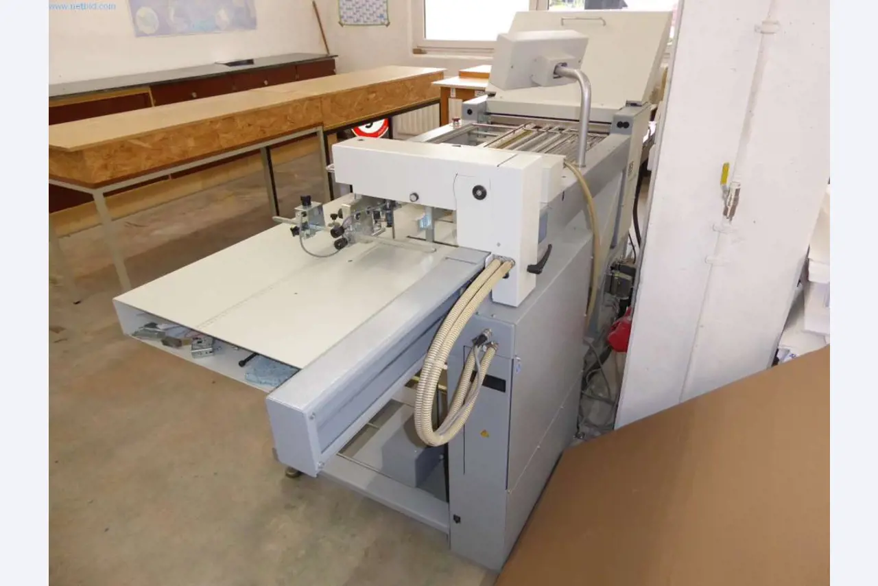 Stroje a zařízení v tiskárně-4