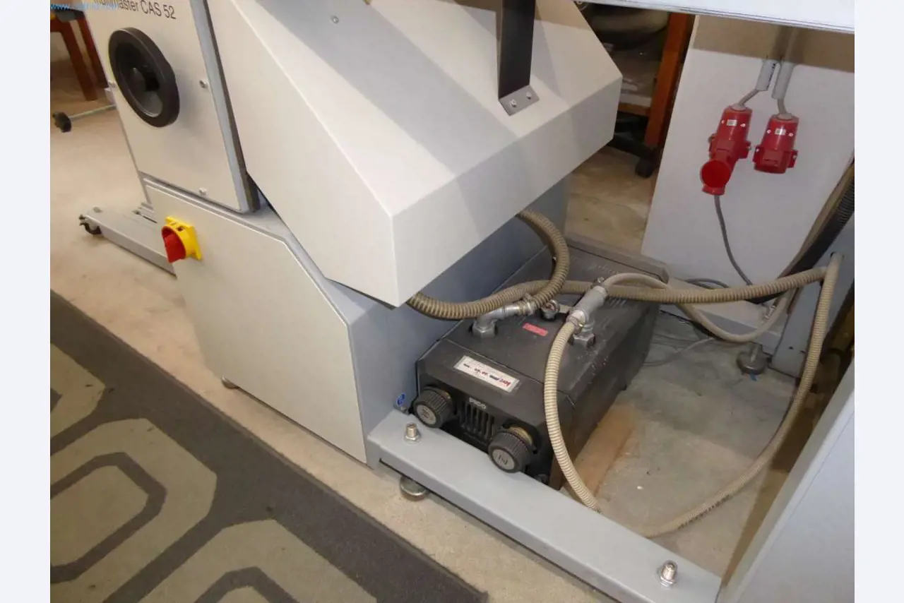 Stroje a zařízení v tiskárně-9