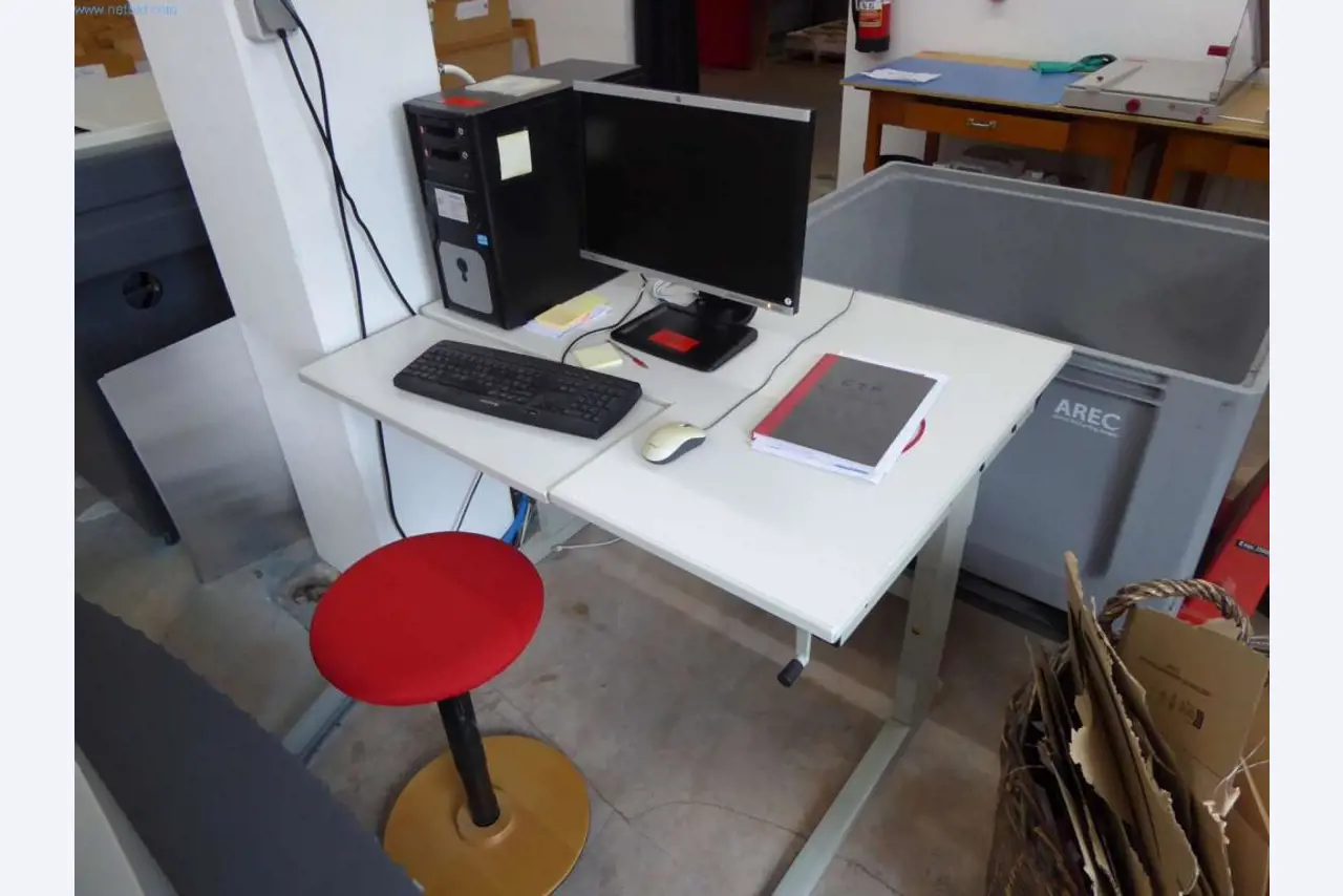 Stroje a zařízení v tiskárně-4