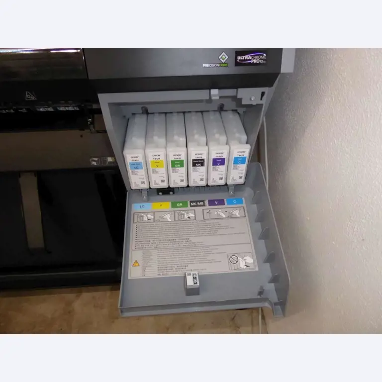 Maschinen und Geräte einer Druckerei-5