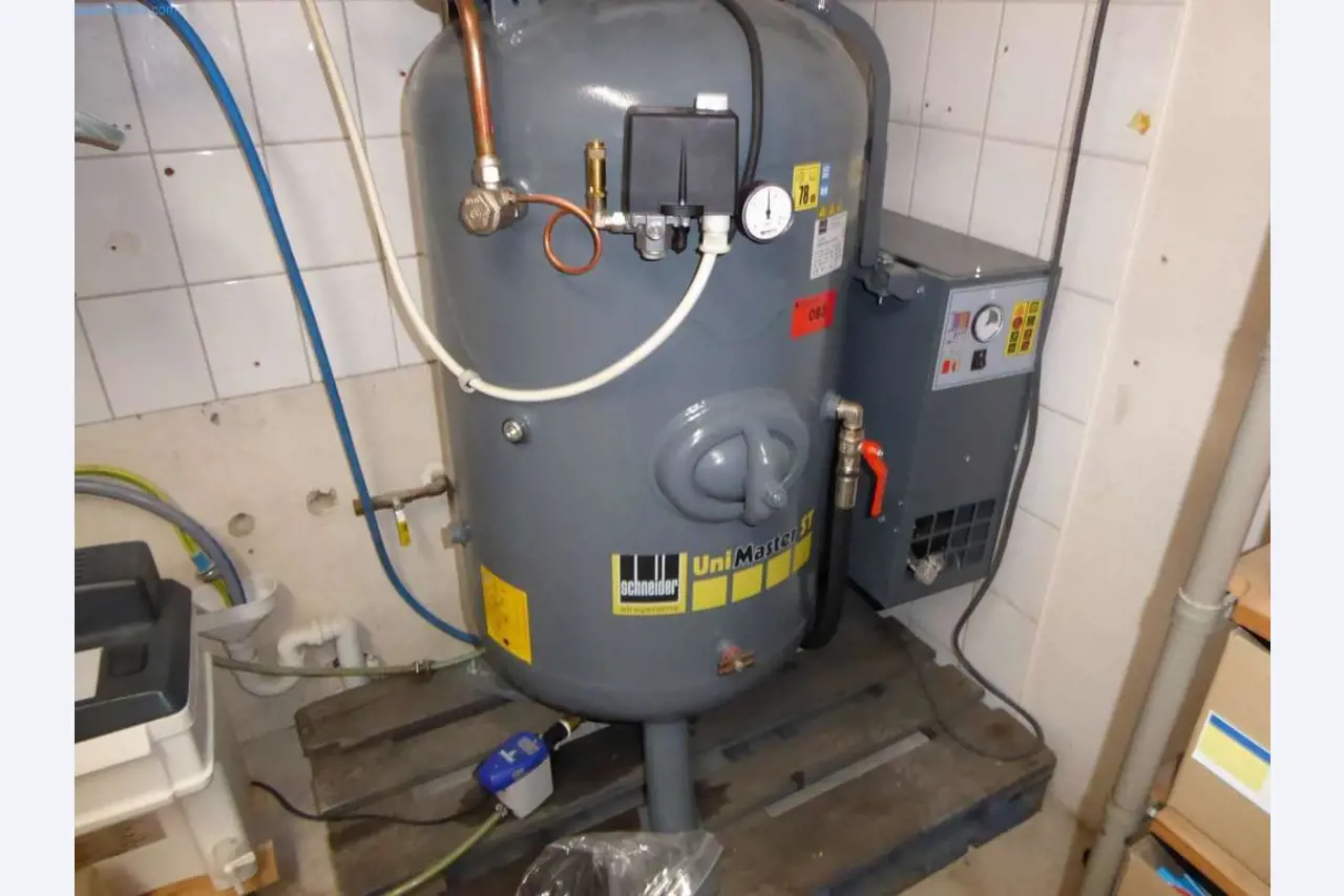 Machines en apparatuur in een drukkerij-4