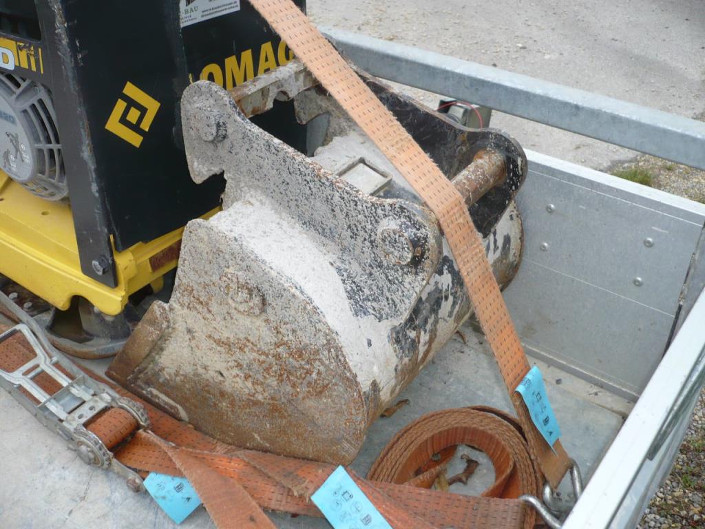 Pojazdy, maszyny budowlane i sprzęt-4