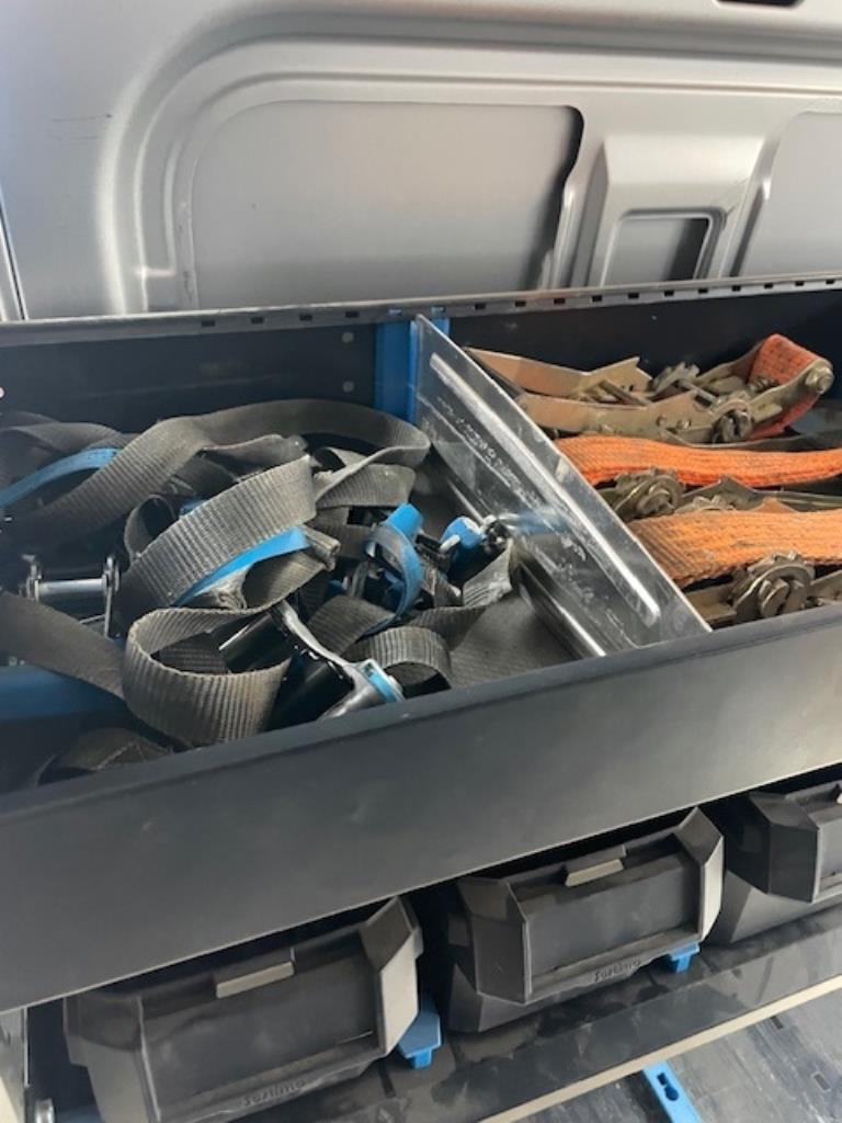 Pojazdy, maszyny budowlane i sprzęt-12