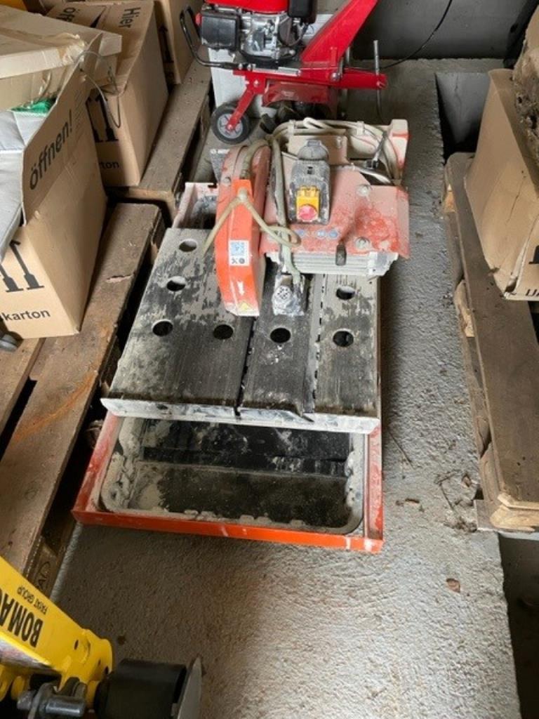 Pojazdy, maszyny budowlane i sprzęt-1