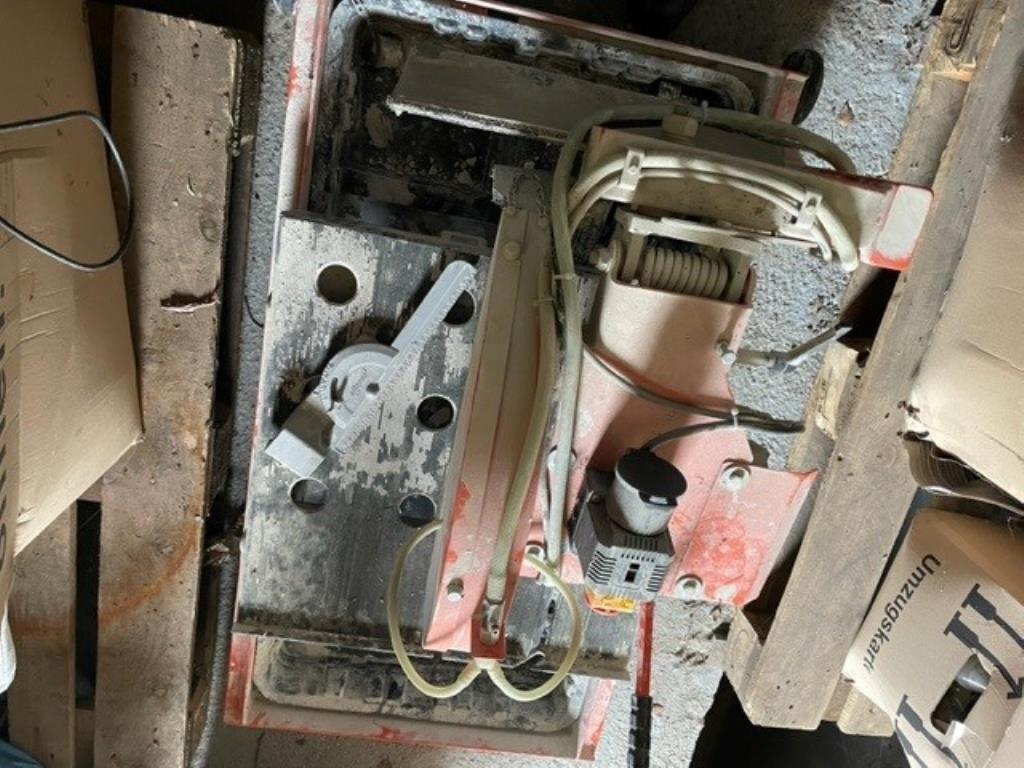 Pojazdy, maszyny budowlane i sprzęt-2