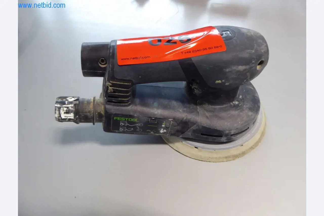 Maschinen und Werkstatteinrichtung eines Autolackierbetriebes-1