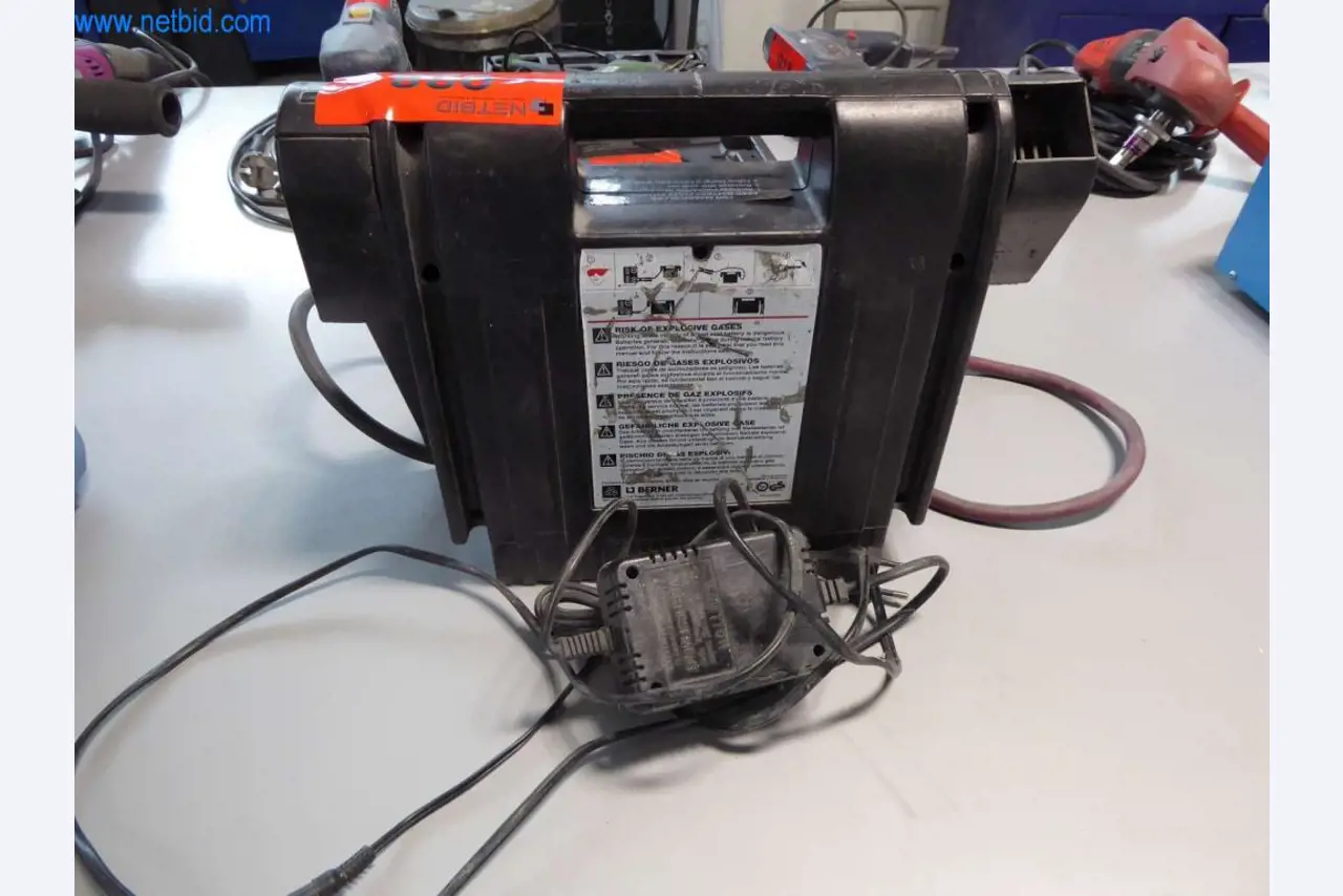 Stroje a dílenské vybavení lakovny automobilů-2