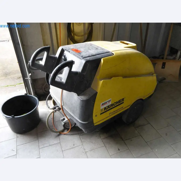Machines en werkplaatsuitrusting van een autospuiterij-1