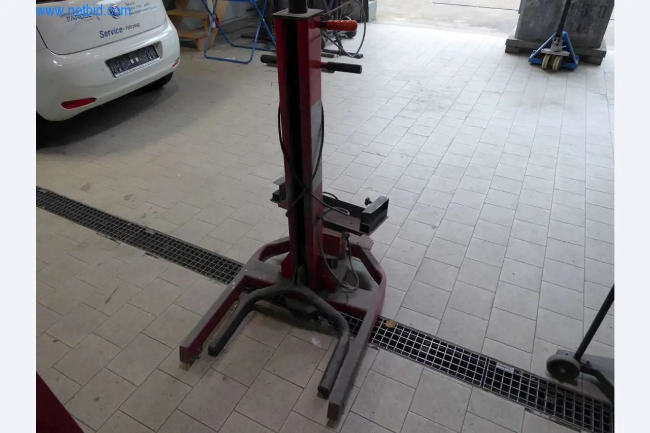Machines, vehicles and equipment of a Car Paint Shop-4