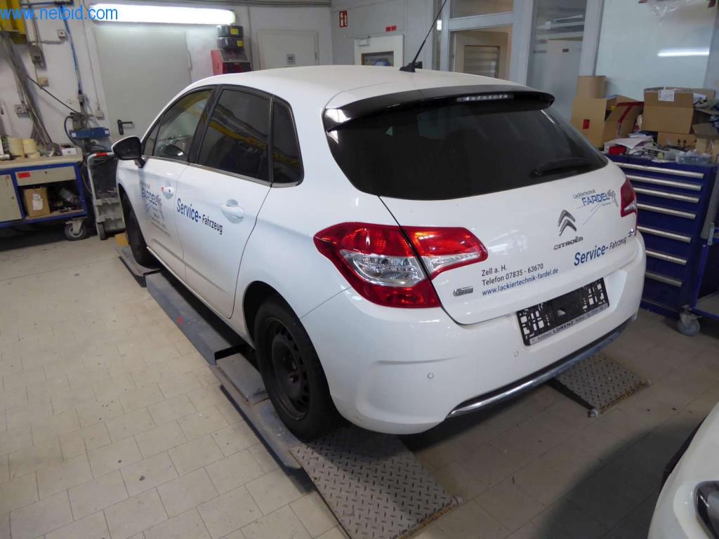 Machines, vehicles and equipment of a Car Paint Shop-10