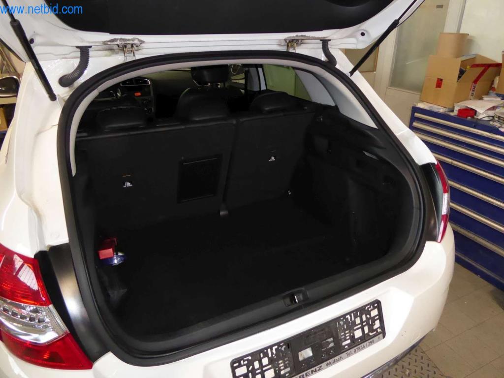 Machines, vehicles and equipment of a Car Paint Shop-13