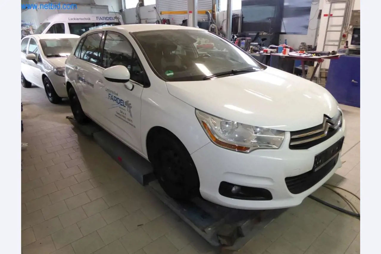 Máquinas y equipos de taller de un taller de pintura de automóviles-1