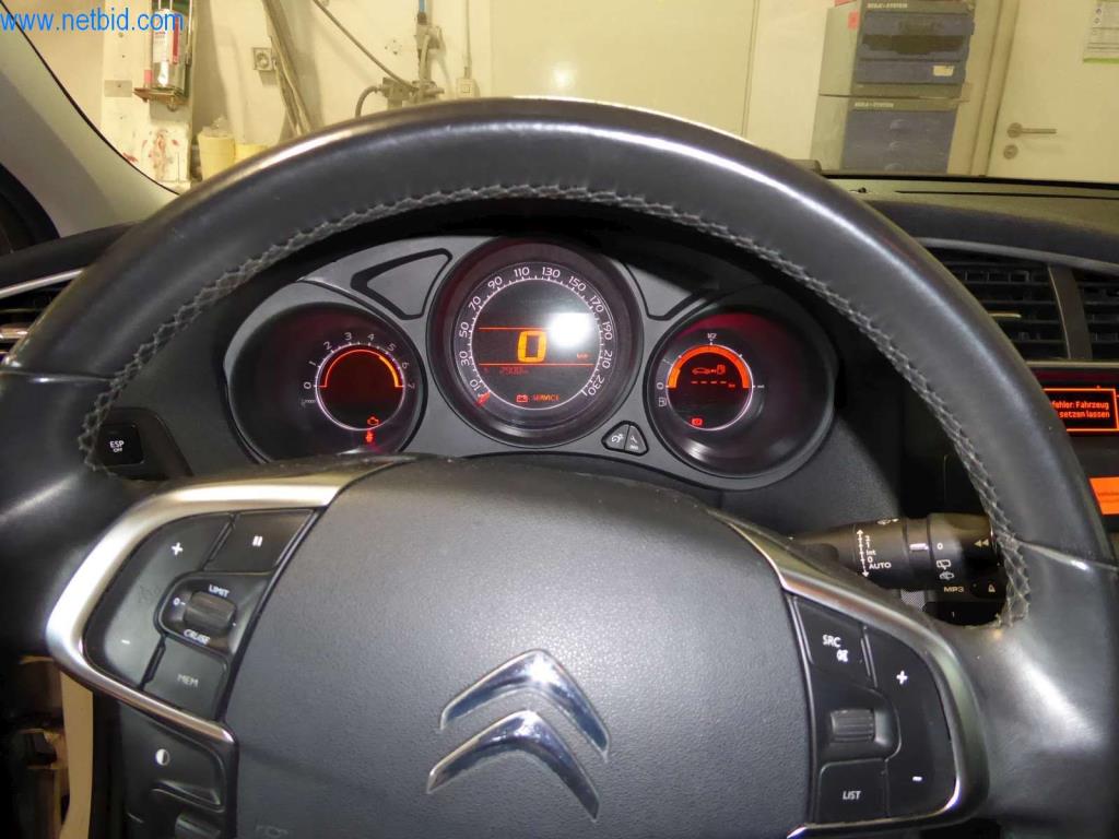 Machines, vehicles and equipment of a Car Paint Shop-3