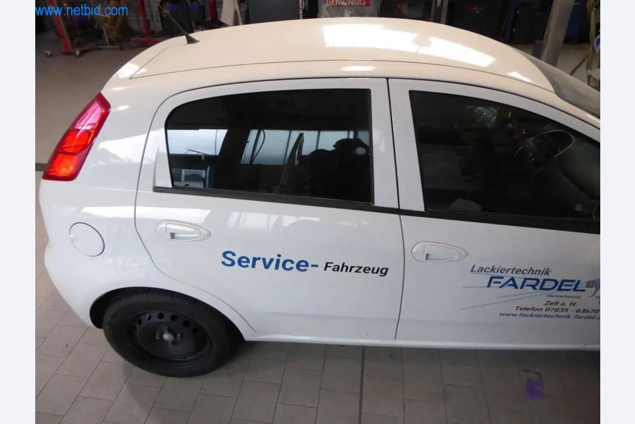 Máquinas e equipamento de oficina de uma oficina de pintura automóvel-10