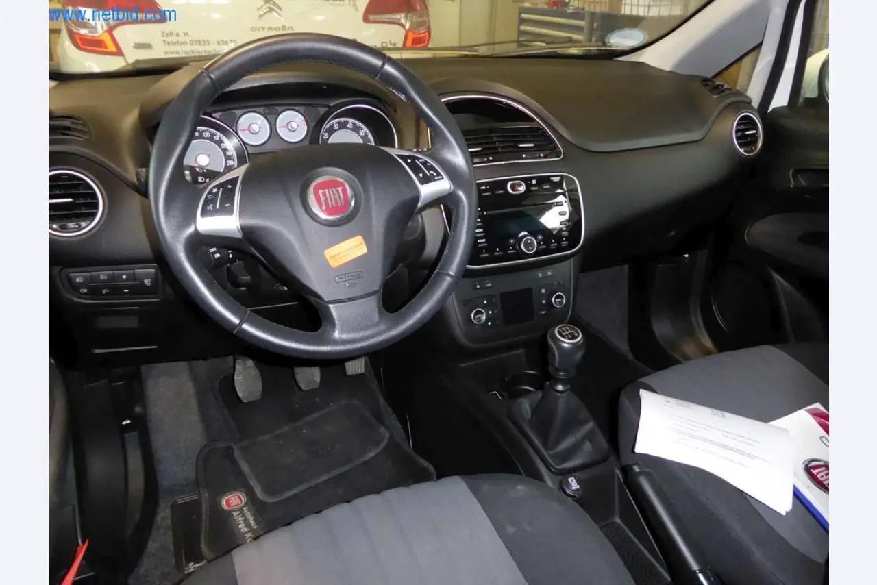 Máquinas e equipamento de oficina de uma oficina de pintura automóvel-15