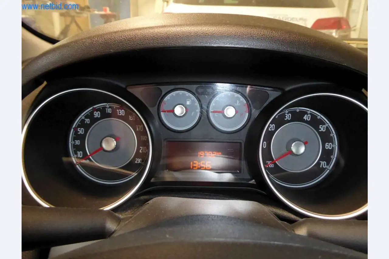 Máquinas e equipamento de oficina de uma oficina de pintura automóvel-4