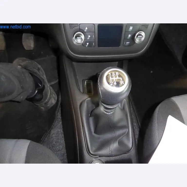 Máquinas e equipamento de oficina de uma oficina de pintura automóvel-6