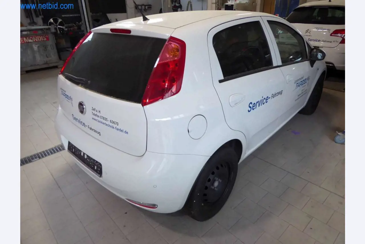 Máquinas e equipamento de oficina de uma oficina de pintura automóvel-9