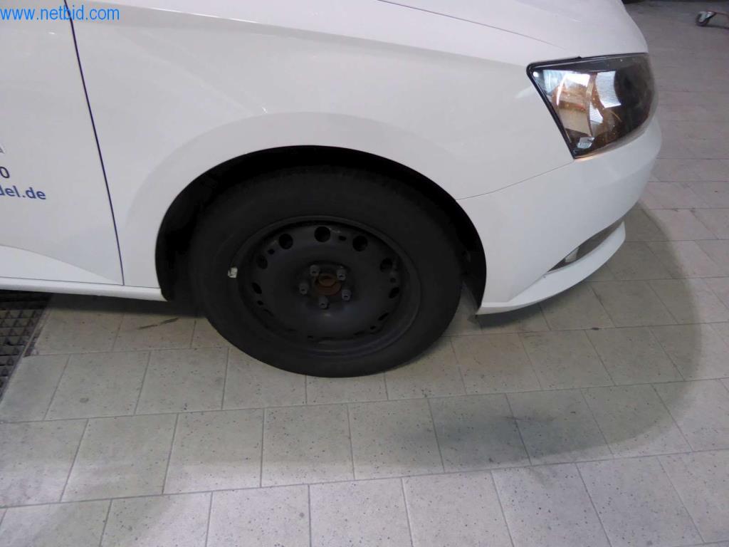 Stroji in oprema delavnice v lakirnici avtomobilov-12