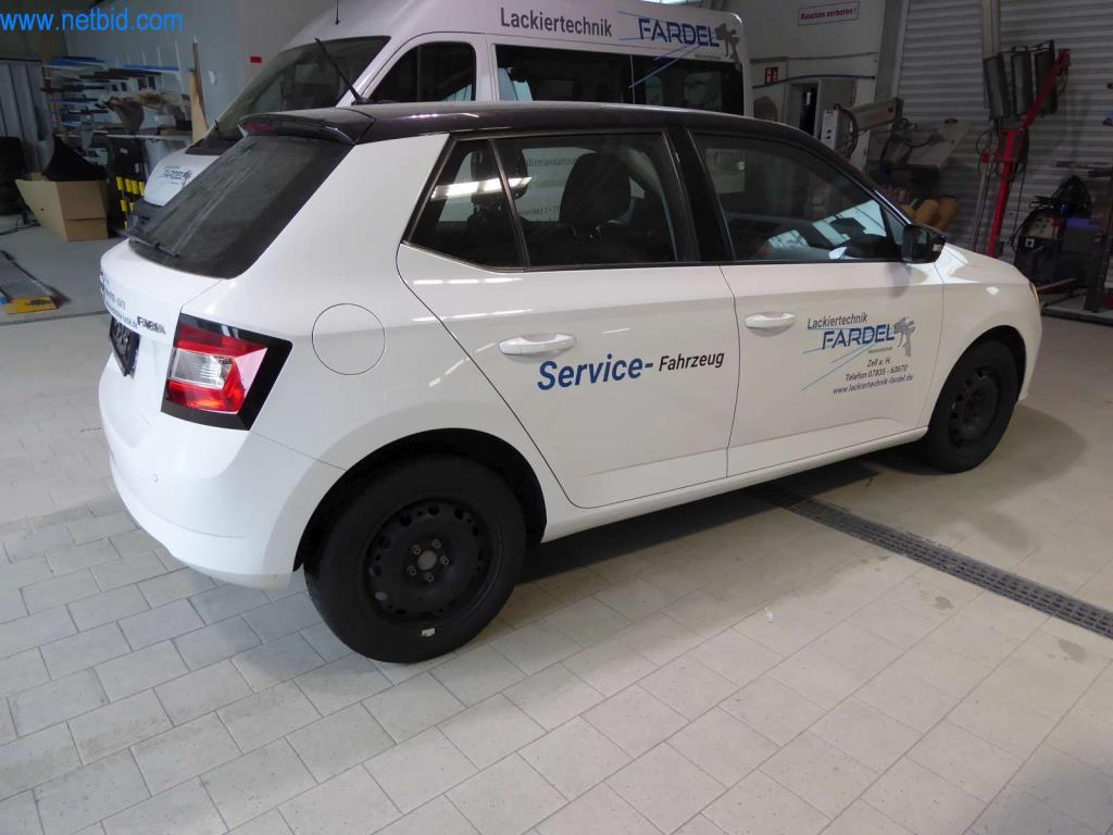 Stroji in oprema delavnice v lakirnici avtomobilov-13