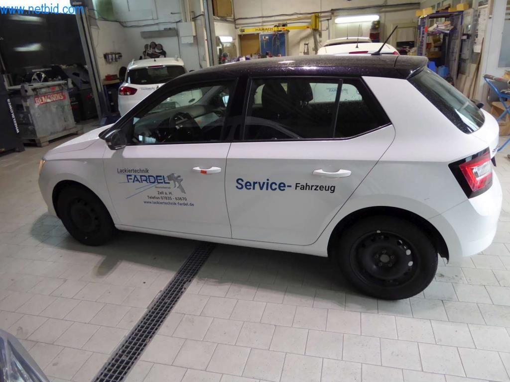 Stroji in oprema delavnice v lakirnici avtomobilov-16