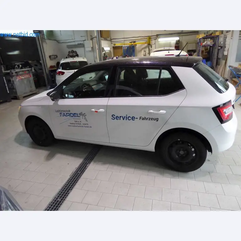 Máquinas e equipamento de oficina de uma oficina de pintura automóvel-16