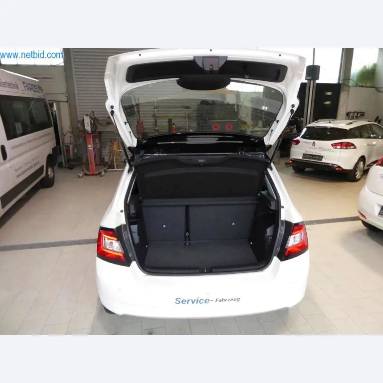 Máquinas e equipamento de oficina de uma oficina de pintura automóvel-17