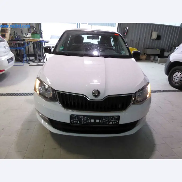 Máquinas e equipamento de oficina de uma oficina de pintura automóvel-2