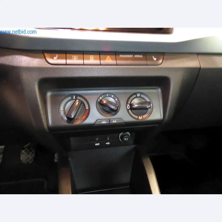 Máquinas e equipamento de oficina de uma oficina de pintura automóvel-7