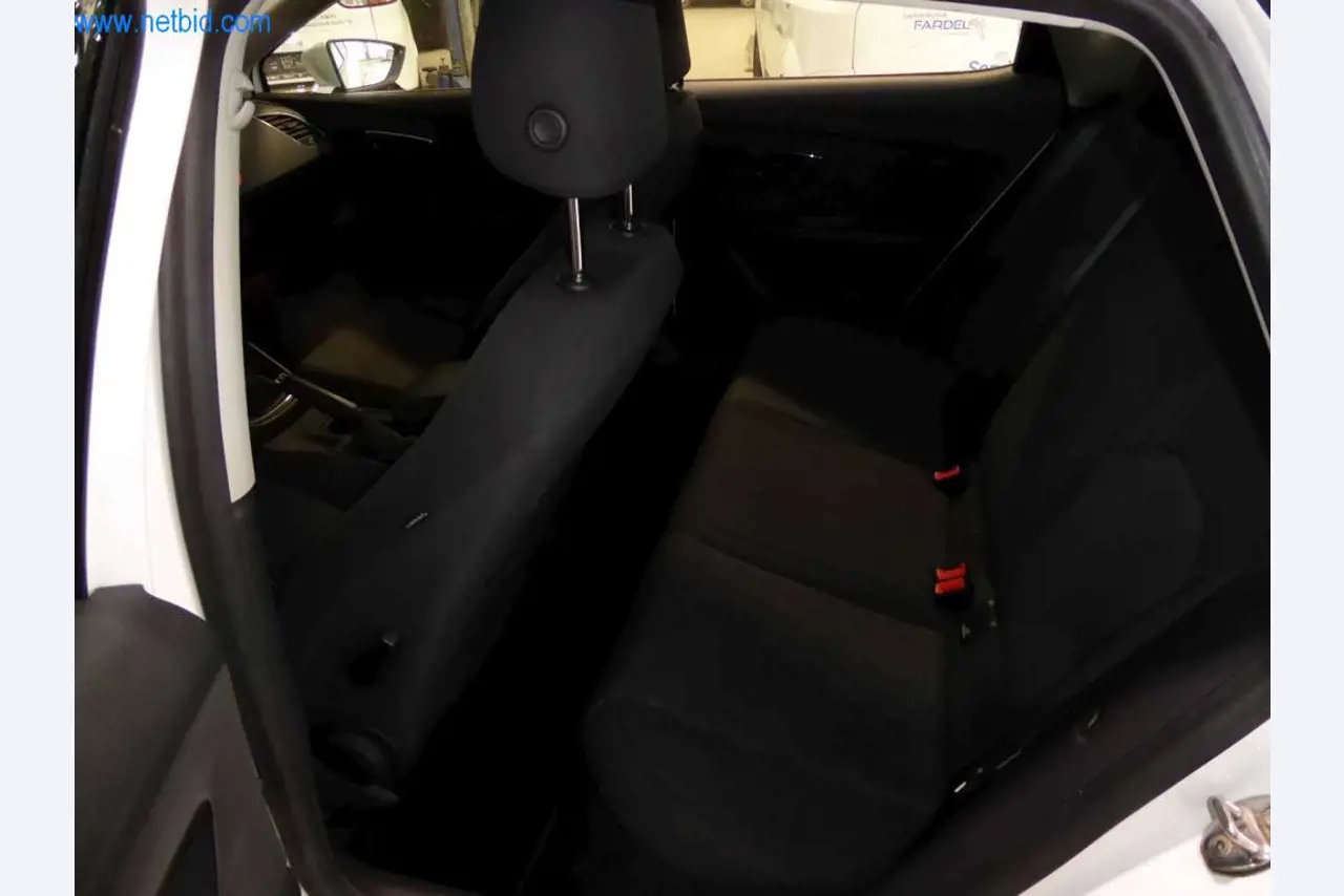 Máquinas e equipamento de oficina de uma oficina de pintura automóvel-3