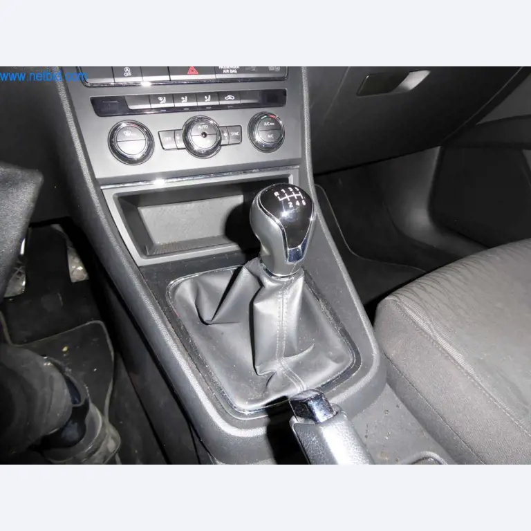 Máquinas e equipamento de oficina de uma oficina de pintura automóvel-7
