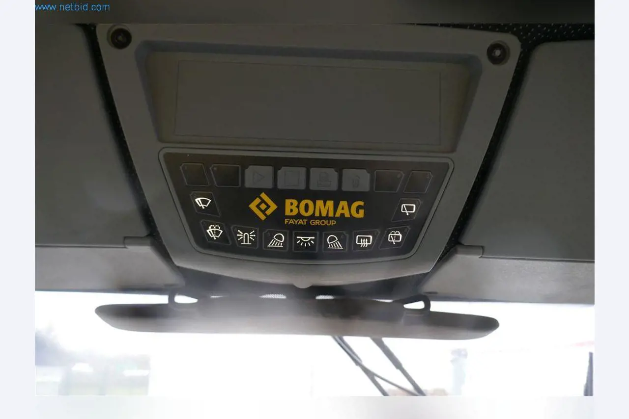 Máquinas do sector da construção civil e da engenharia civil-10