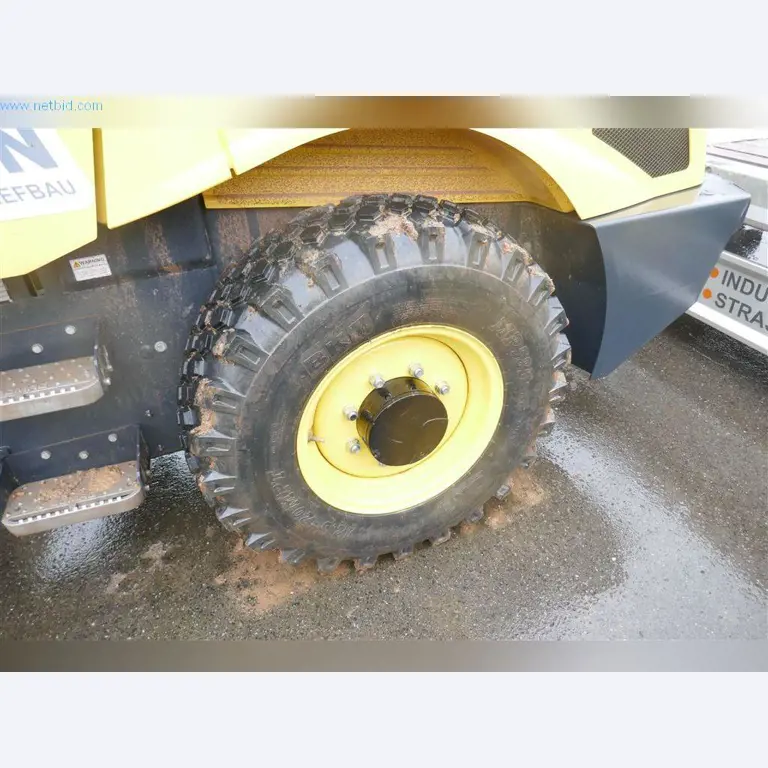 Máquinas do sector da construção civil e da engenharia civil-13