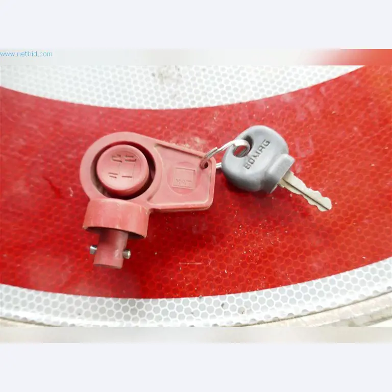 Máquinas do sector da construção civil e da engenharia civil-17