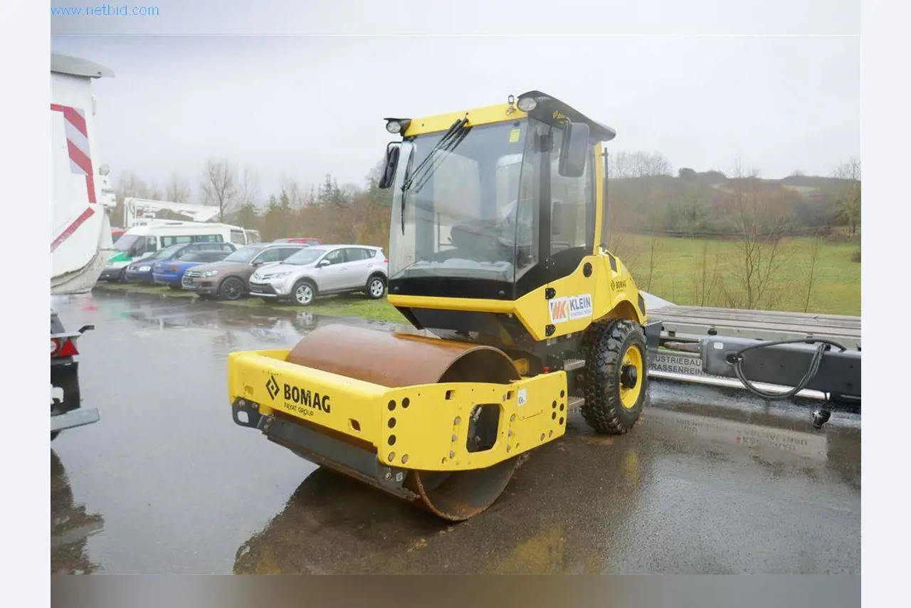 Máquinas do sector da construção civil e da engenharia civil-2