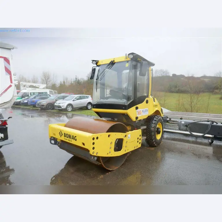 Máquinas do sector da construção civil e da engenharia civil-2