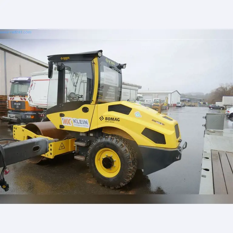 Máquinas do sector da construção civil e da engenharia civil-3