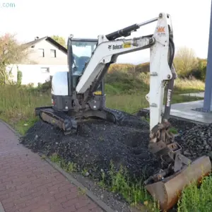 Mini/short-tail excavator (surcharge subject to §168) Bobcat E35Z