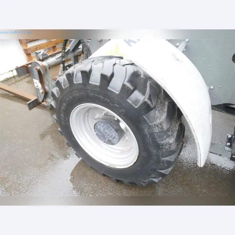 Máquinas do sector da construção civil e da engenharia civil-18