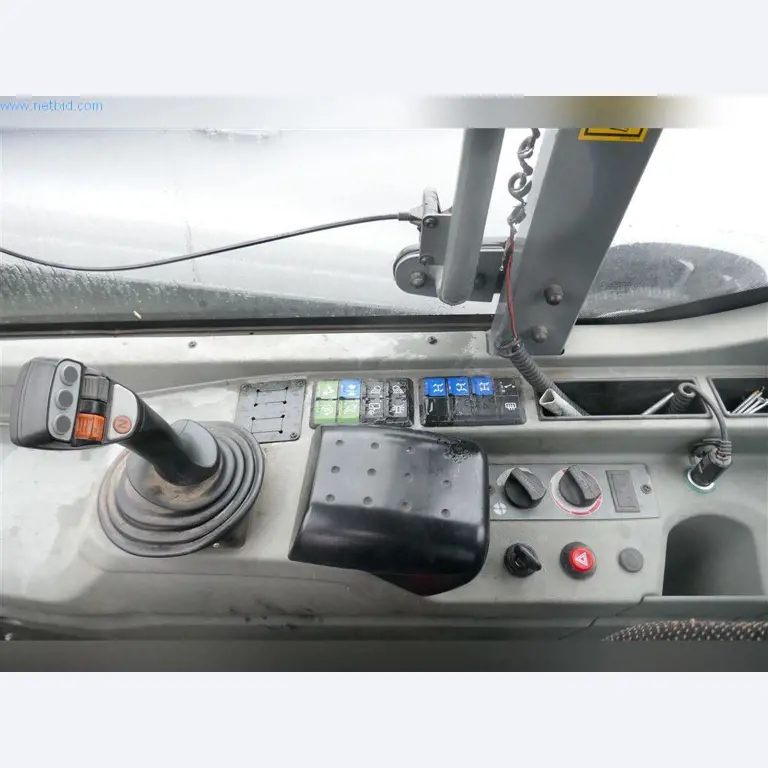 Máquinas do sector da construção civil e da engenharia civil-6