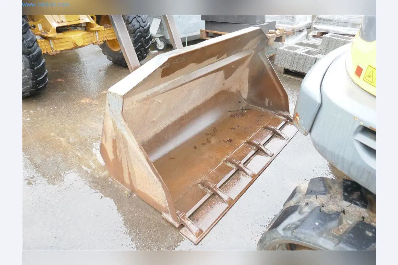 Máquinas do sector da construção civil e da engenharia civil-9