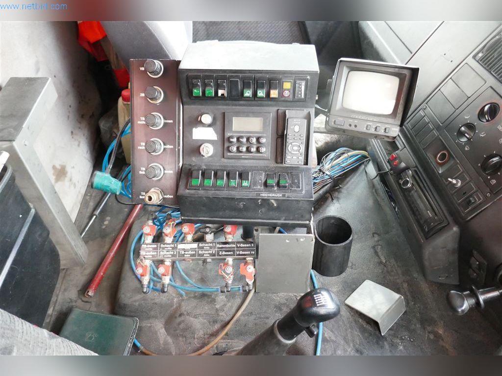 Machines from the civil engineering sector-7