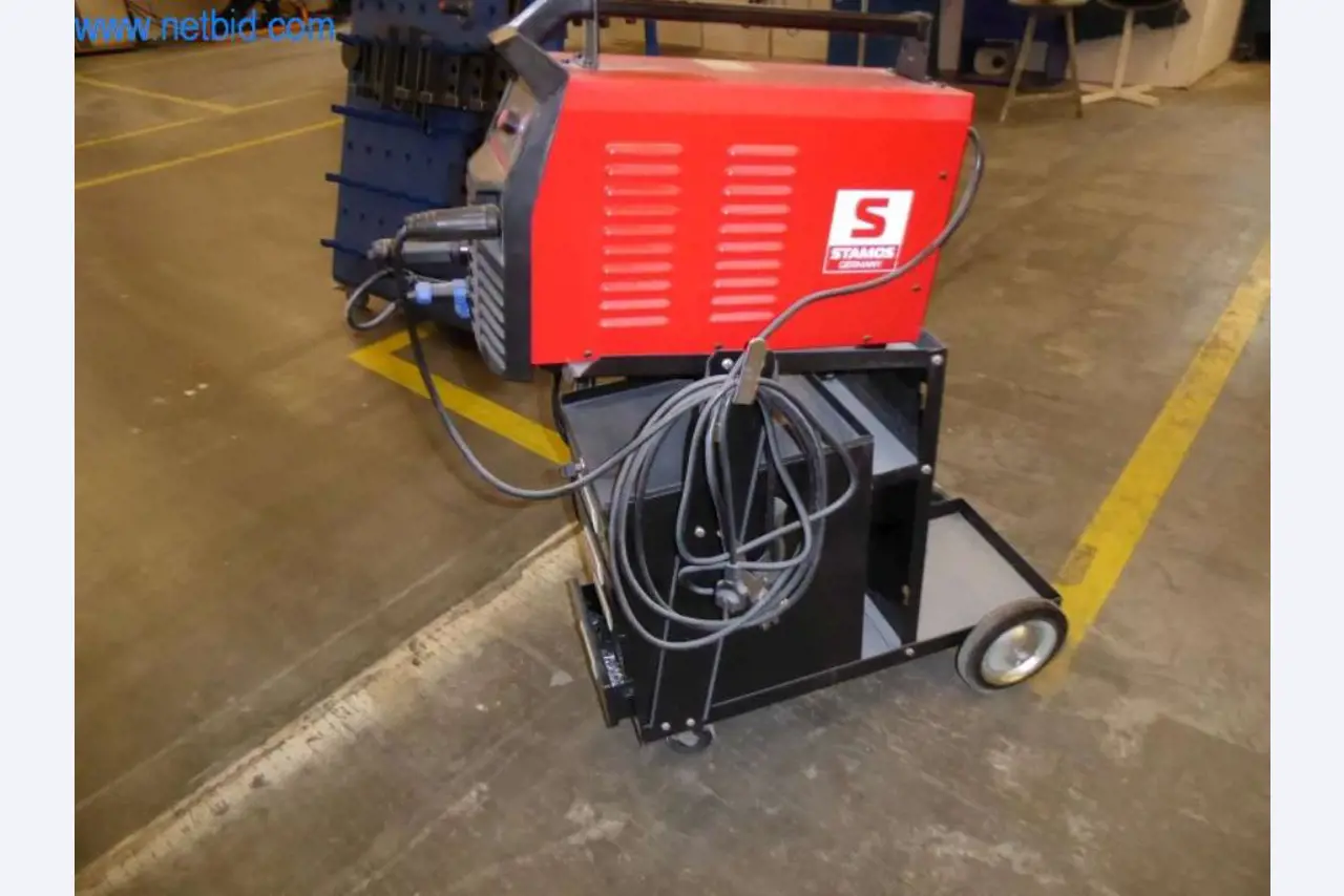 Máquinas para trabajar el metal, impresoras 3D y equipos de taller-2