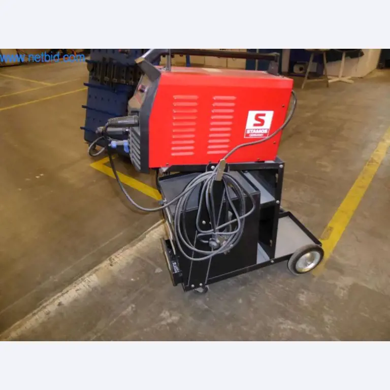 Máquinas para trabajar el metal, impresoras 3D y equipos de taller-2