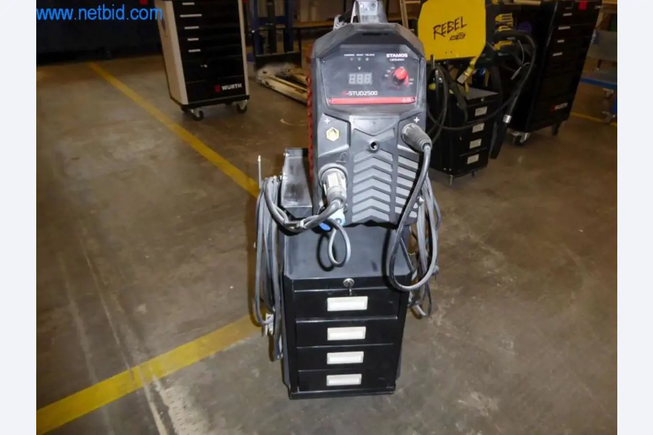 Máquinas para trabajar el metal, impresoras 3D y equipos de taller-3